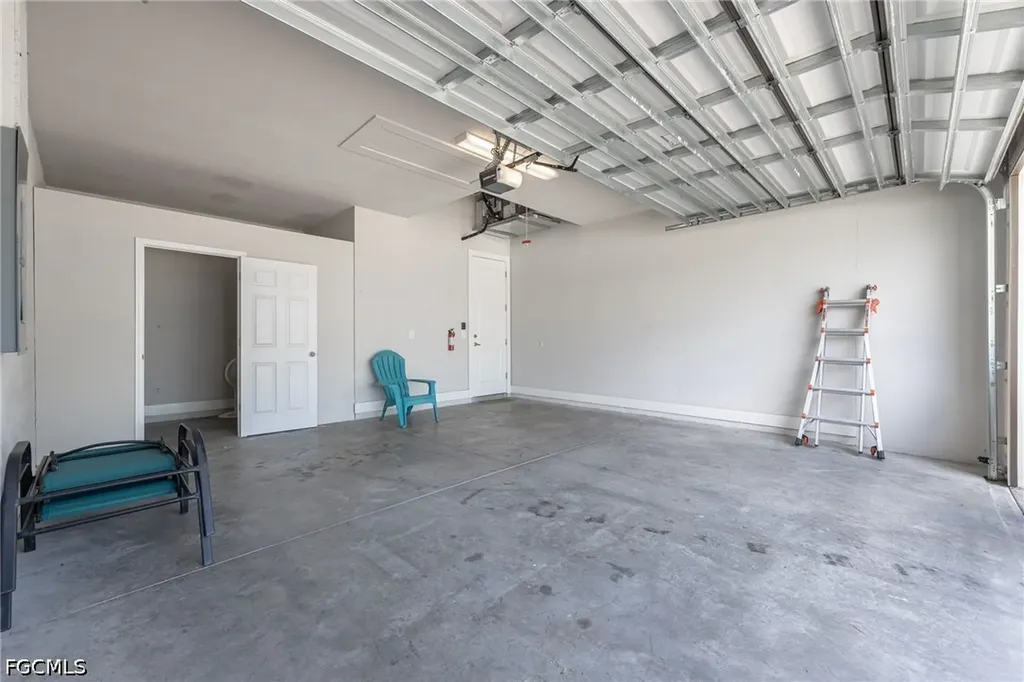 207 Gleason Parkway Cape Coral FL 33914