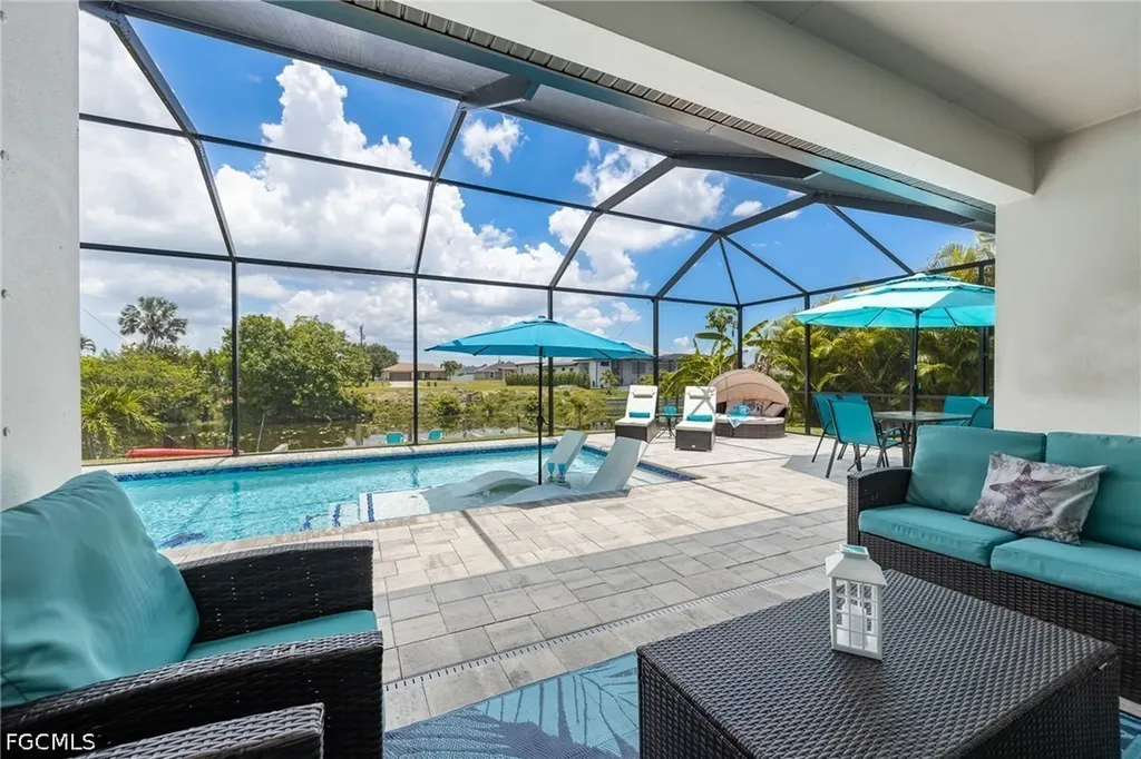 207 Gleason Parkway Cape Coral FL 33914