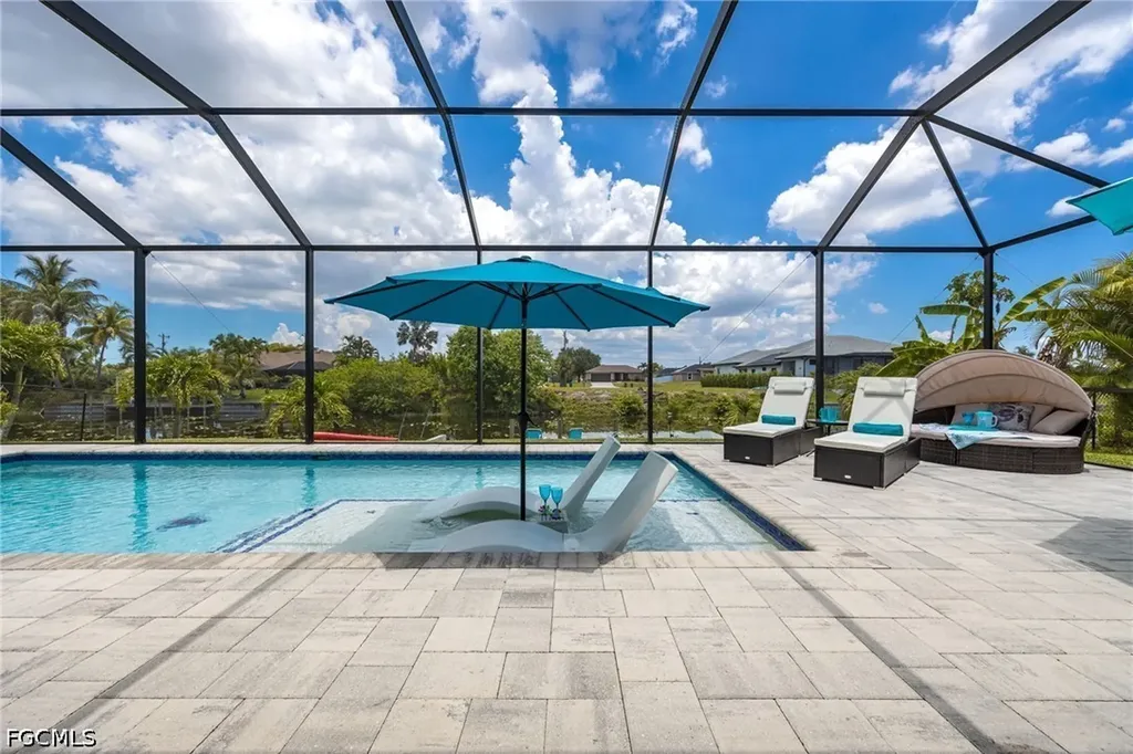 207 Gleason Parkway Cape Coral FL 33914