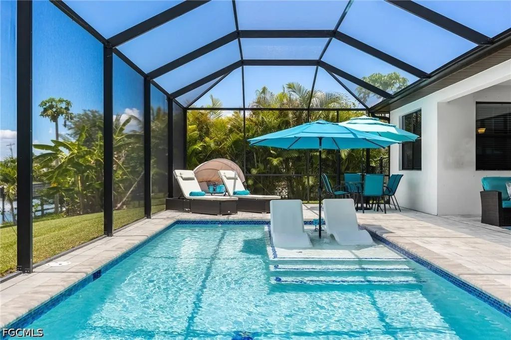 207 Gleason Parkway Cape Coral FL 33914