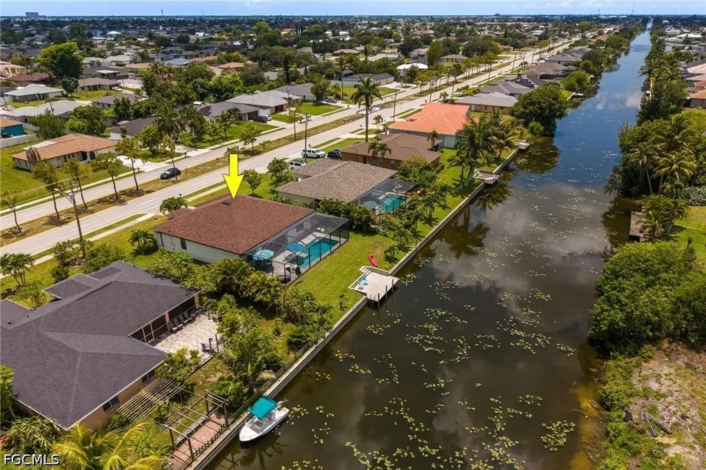 207 Gleason Parkway Cape Coral FL 33914