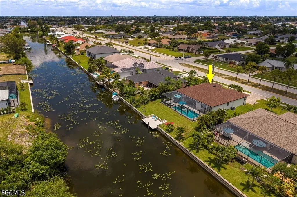 207 Gleason Parkway Cape Coral FL 33914