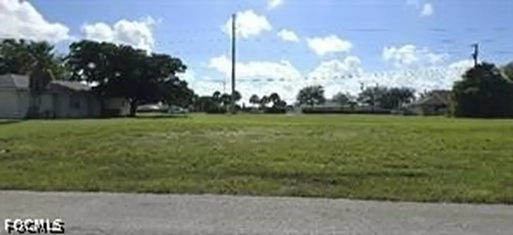 1937 SW Santa Barbara Place Cape Coral FL 33991