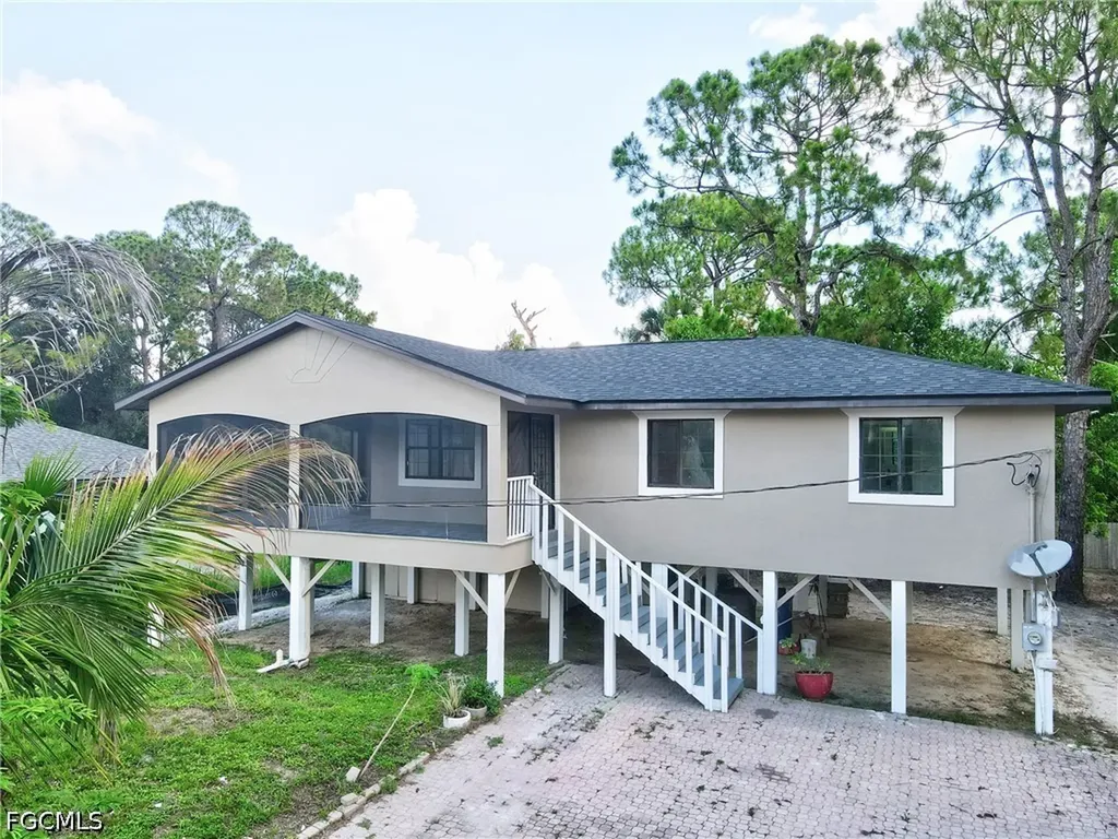 2912 15th Street W Lehigh Acres FL 33971