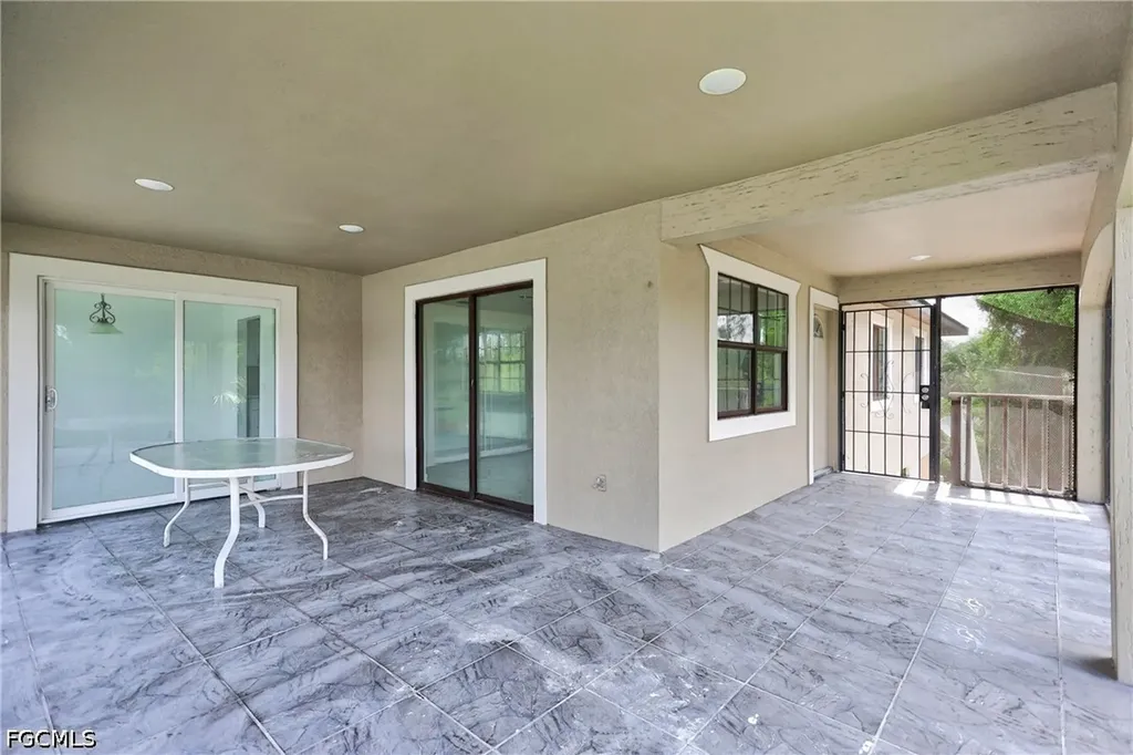 2912 15th Street W Lehigh Acres FL 33971