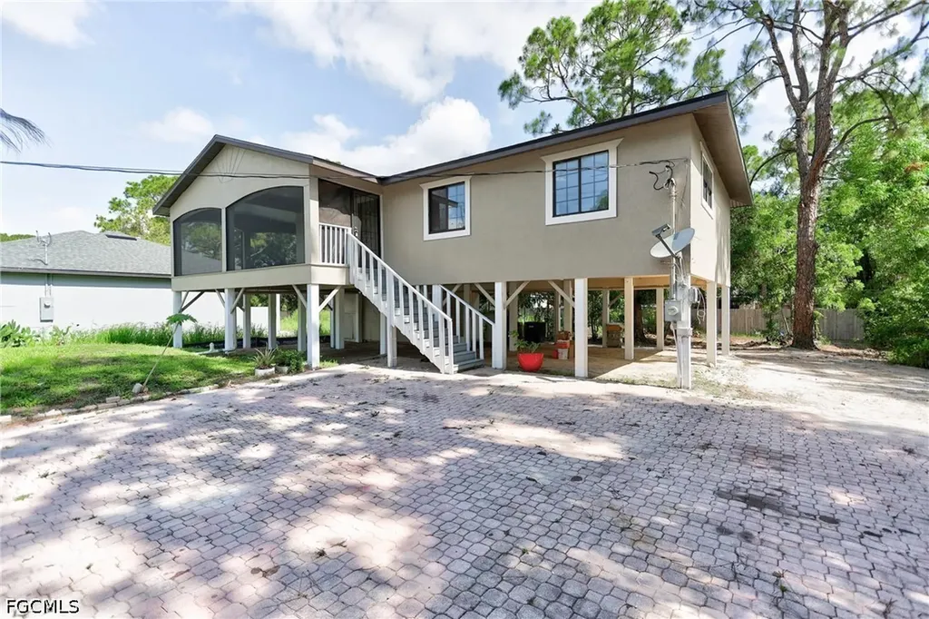 2912 15th Street W Lehigh Acres FL 33971