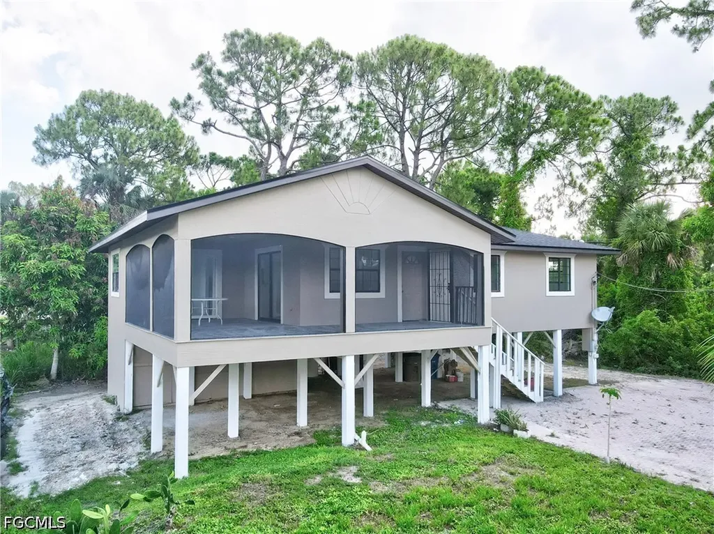 2912 15th Street W Lehigh Acres FL 33971