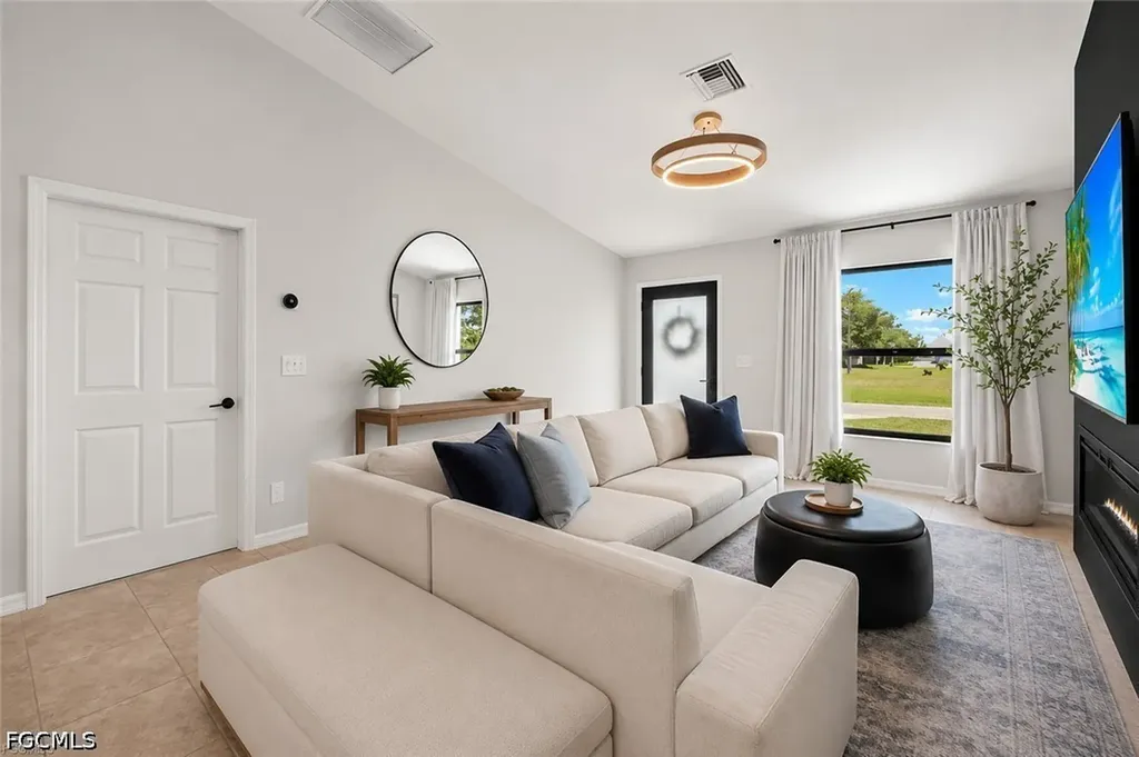 329 NE 27th Street Cape Coral FL 33909