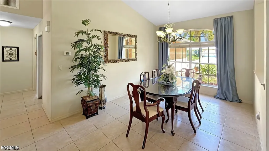 1803 NE 2nd Street Cape Coral FL 33909