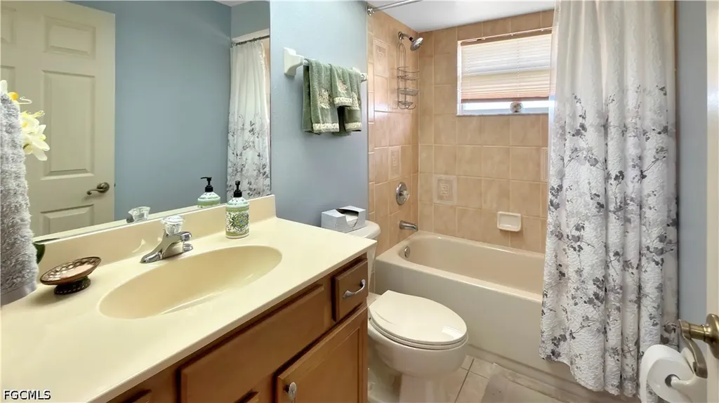 1803 NE 2nd Street Cape Coral FL 33909