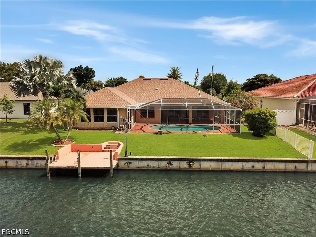1803 NE 2nd Street Cape Coral FL 33909