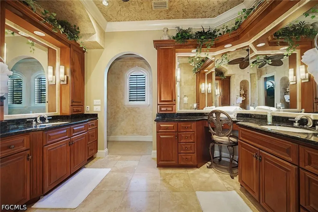 232 Bayshore Drive Cape Coral FL 33904