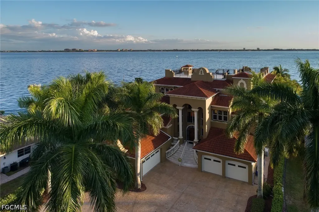 232 Bayshore Drive Cape Coral FL 33904