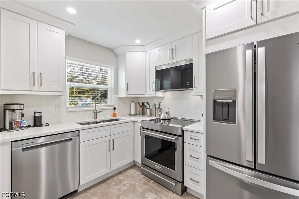 16007 Davis Road Fort Myers FL 33908