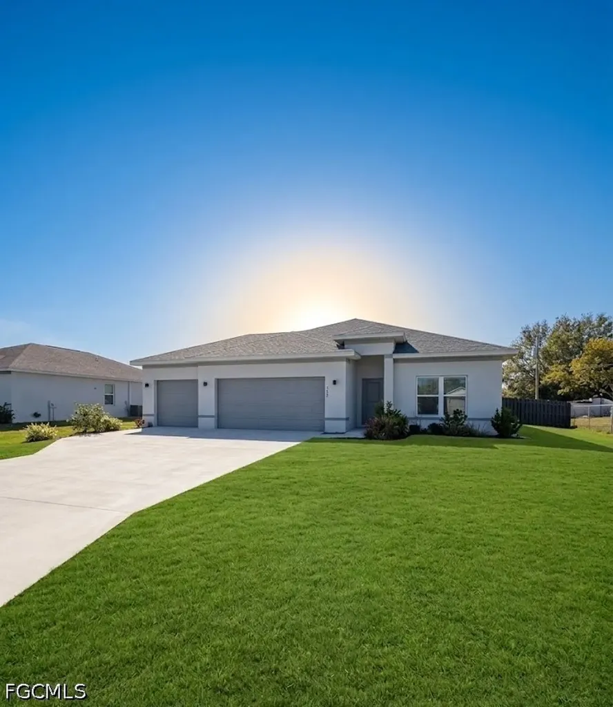 214 NW 3rd Avenue Cape Coral FL 33993