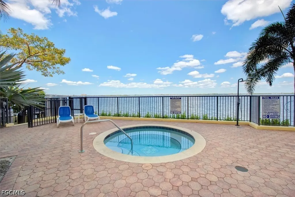 2797 1st Street NW Fort Myers FL 33916