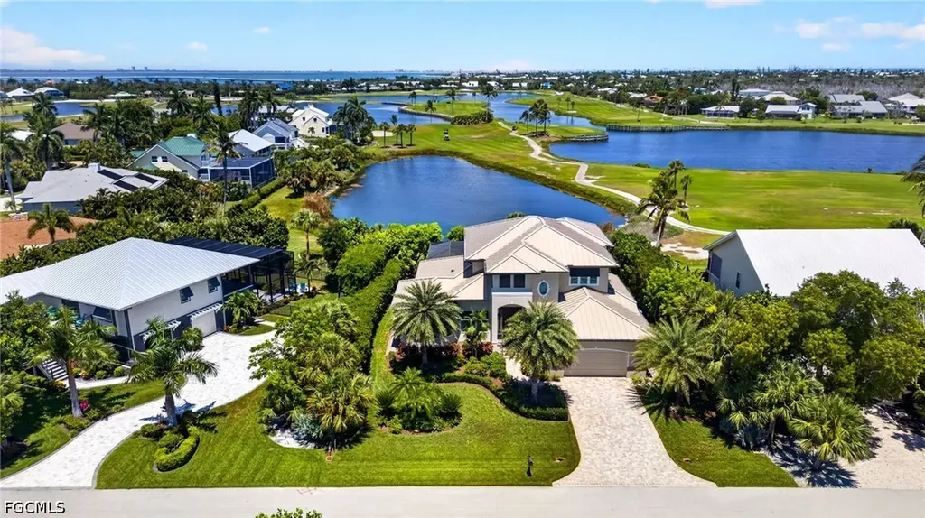 9066 Mockingbird Drive Sanibel FL 33957