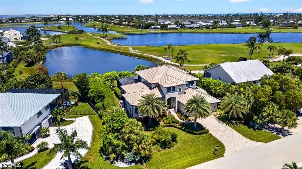 9066 Mockingbird Drive Sanibel FL 33957