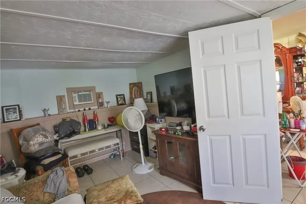 102 3rd Street Fort Myers FL 33907