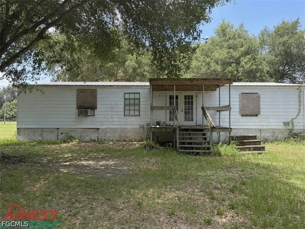 223 Pine Lane Clewiston FL 33440