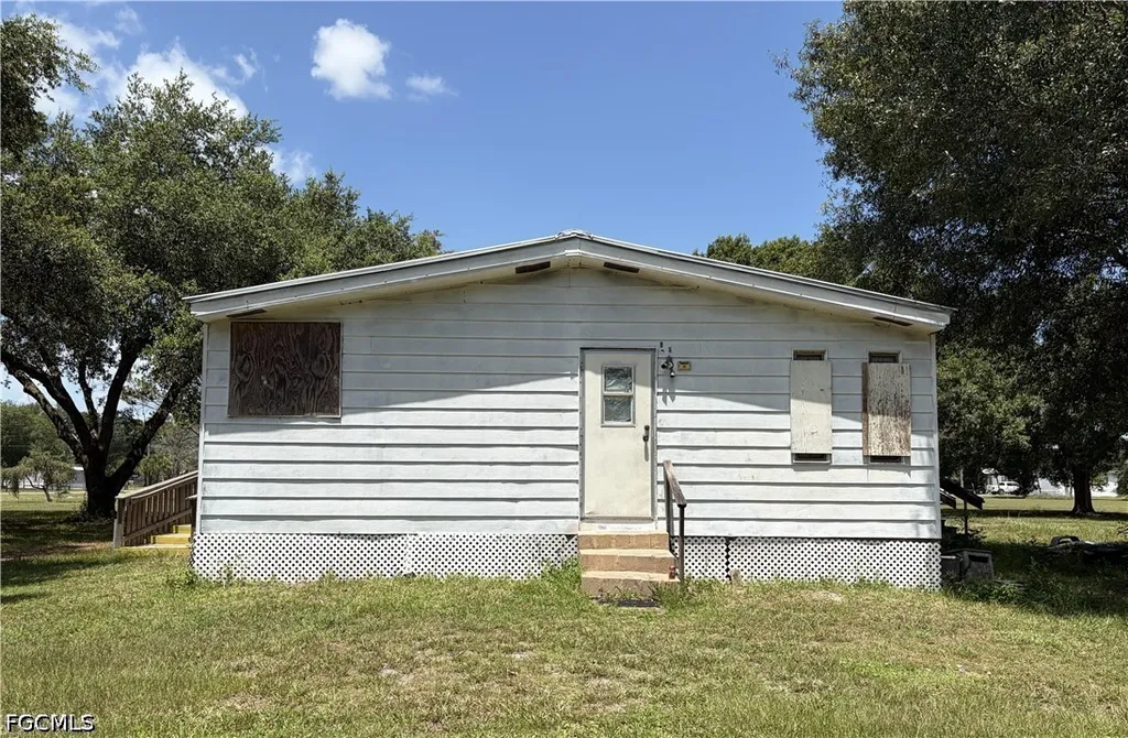 223 Pine Lane Clewiston FL 33440
