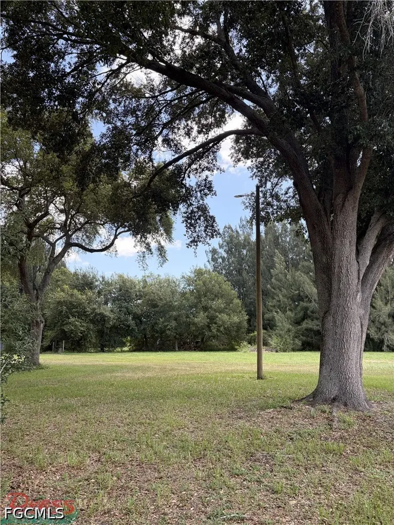 223 Pine Lane Clewiston FL 33440