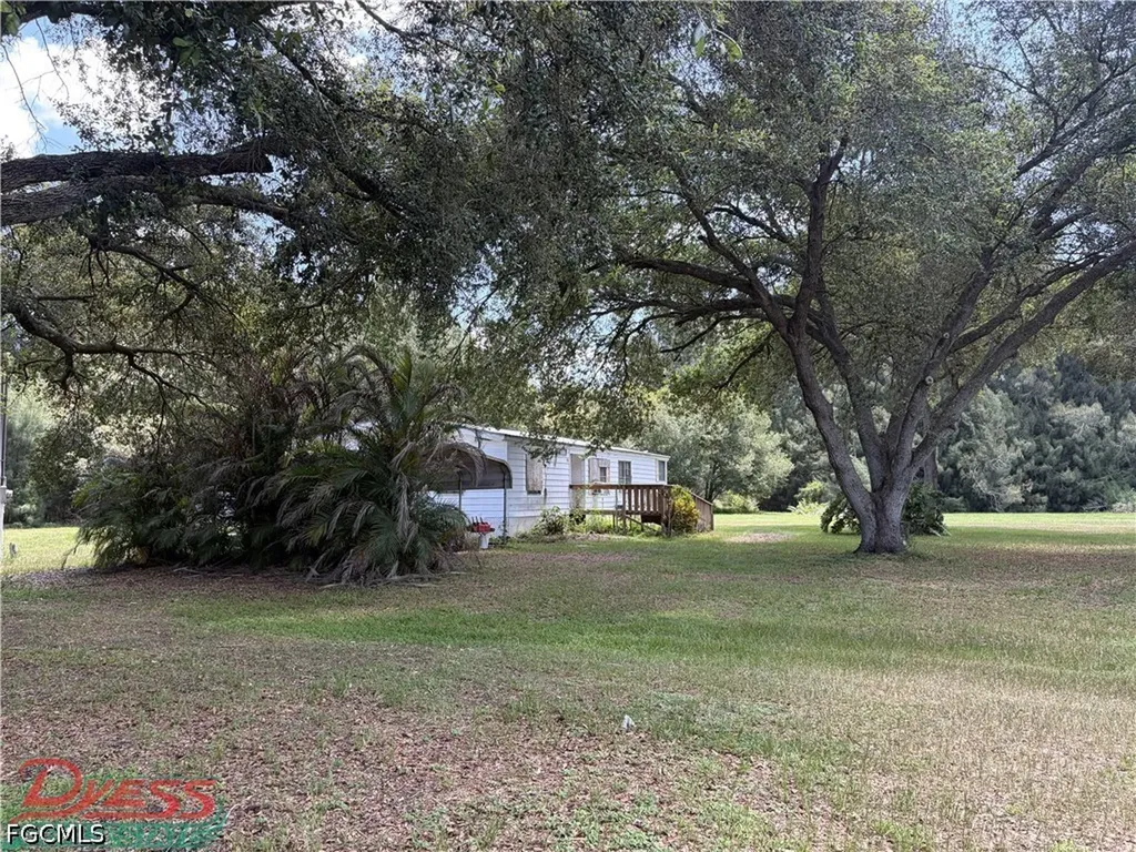 223 Pine Lane Clewiston FL 33440