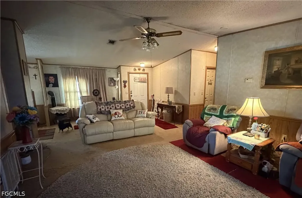 223 Pine Lane Clewiston FL 33440