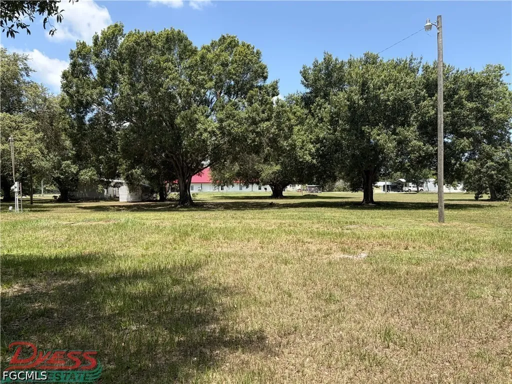 223 Pine Lane Clewiston FL 33440