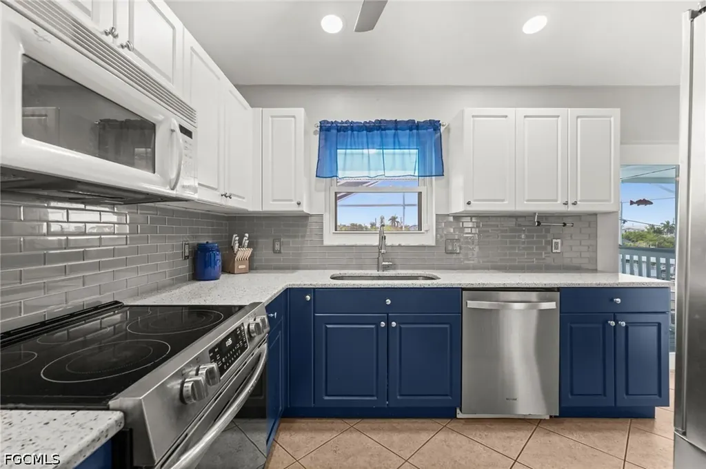 2808 Sanibel Boulevard St. James City FL 33956
