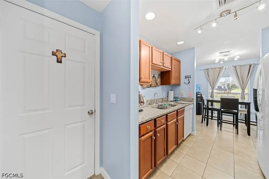 1243 Earnest Street E Lehigh Acres FL 33974