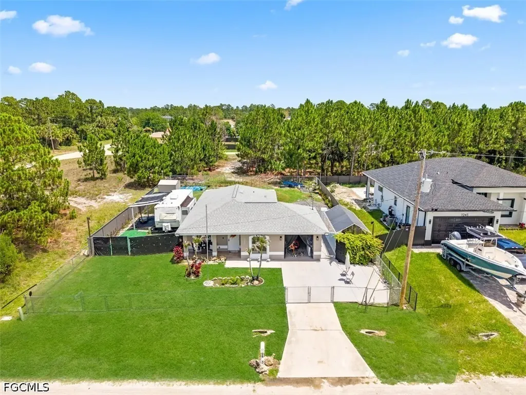 1243 Earnest Street E Lehigh Acres FL 33974