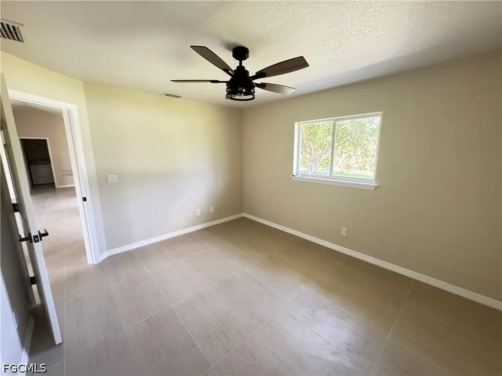 4426 SW Santa Barbara Place Cape Coral FL 33914