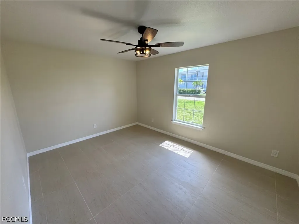 4426 SW Santa Barbara Place Cape Coral FL 33914