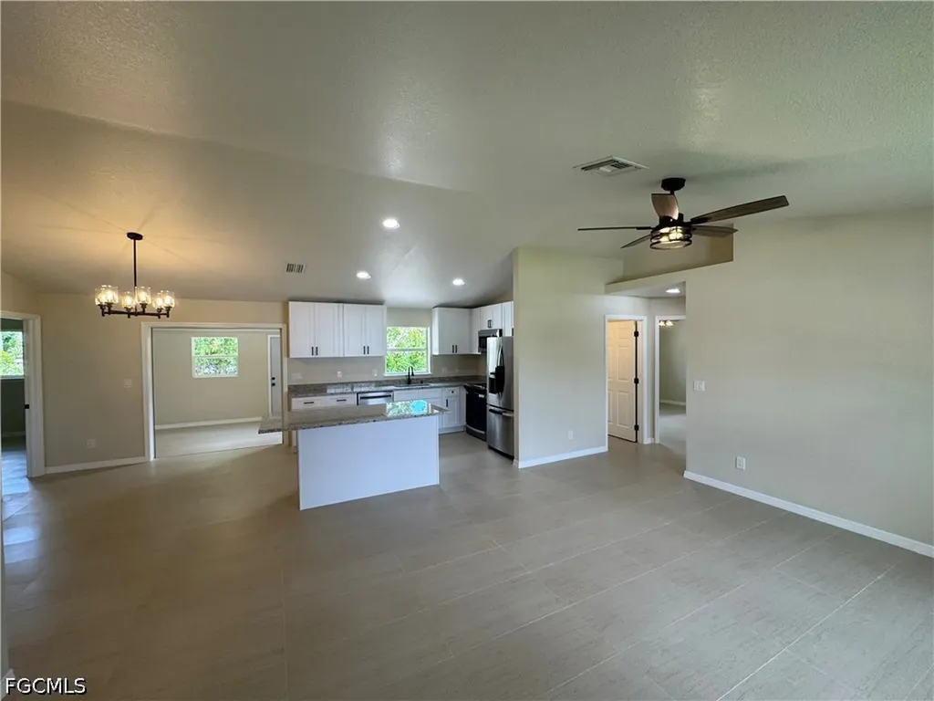 4426 SW Santa Barbara Place Cape Coral FL 33914
