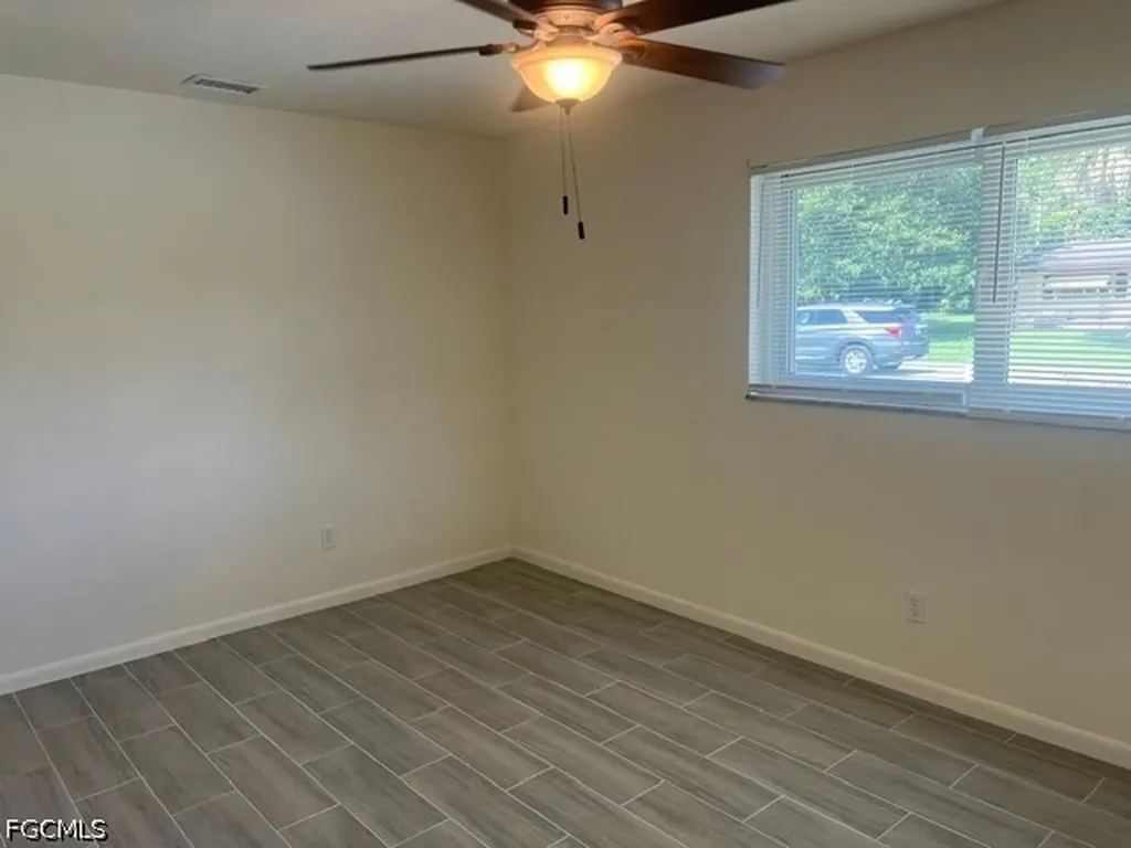 16 Greenwood Avenue Lehigh Acres FL 33936
