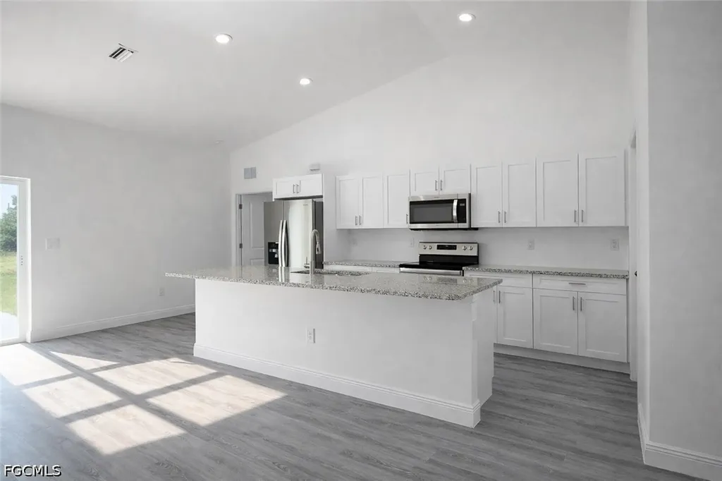 1246 Claremont Street E Lehigh Acres FL 33974