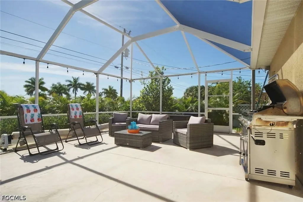 5007 SW 27th Avenue Cape Coral FL 33914