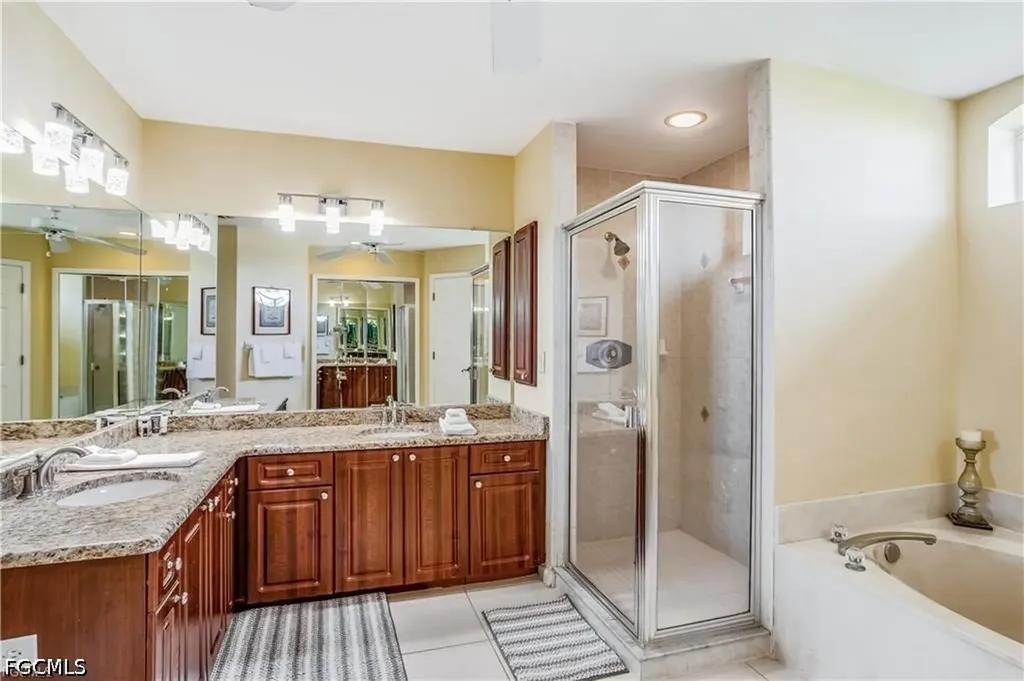 1922 Cape Coral Parkway W Cape Coral FL 33914