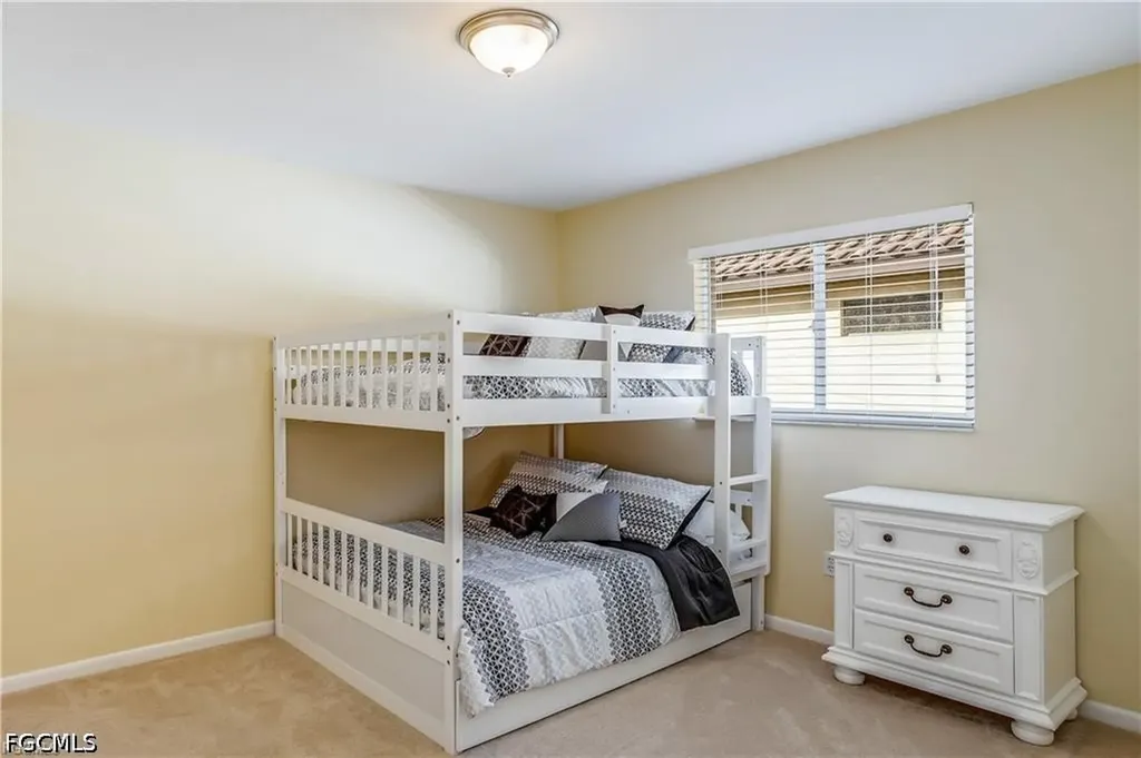 1922 Cape Coral Parkway W Cape Coral FL 33914