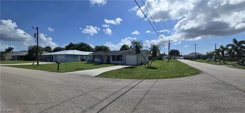 3420 SE 5th Avenue Cape Coral FL 33904