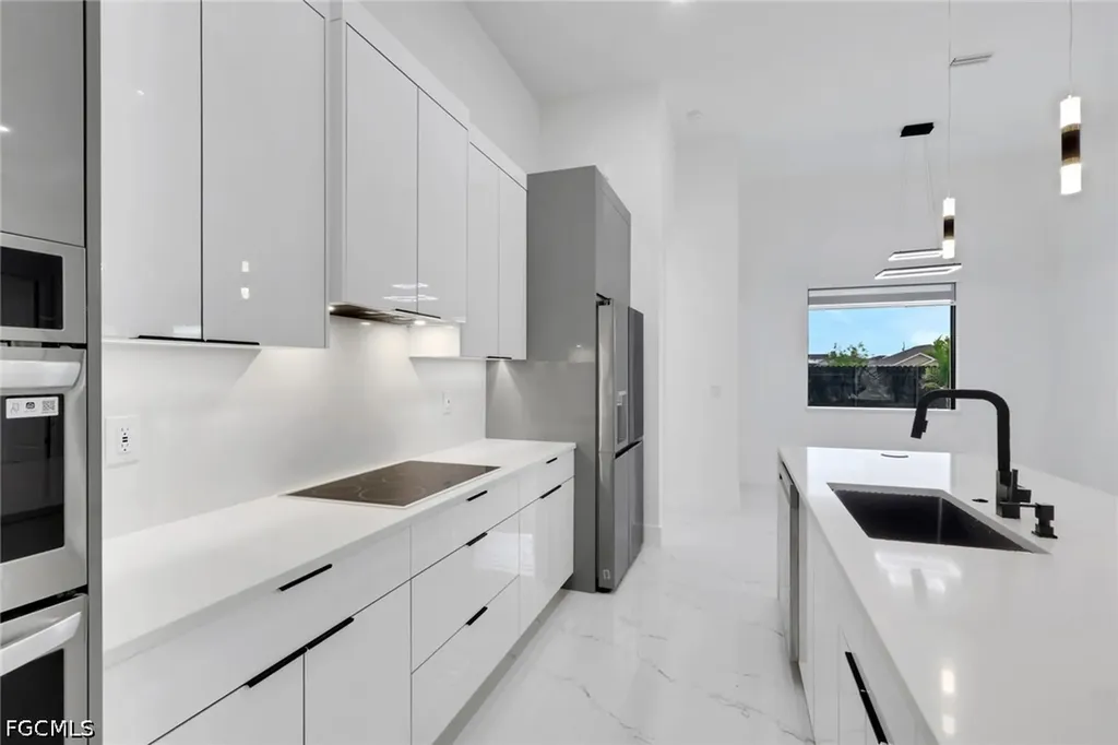 246 Gleason Parkway Cape Coral FL 33914