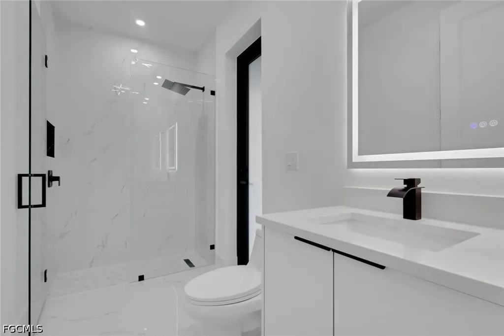 246 Gleason Parkway Cape Coral FL 33914