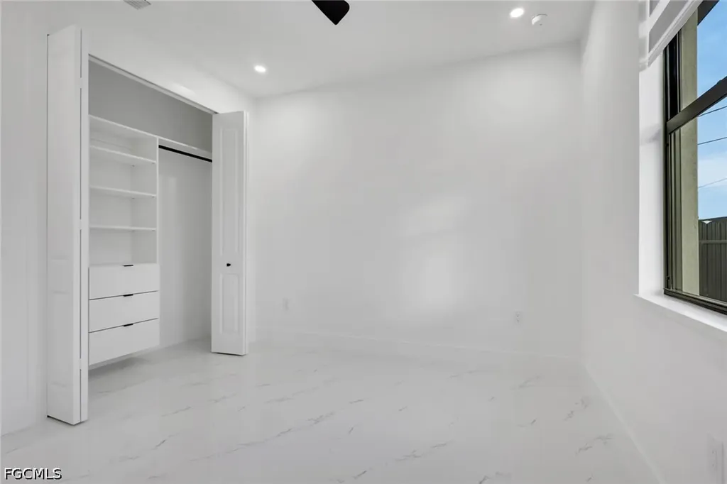 246 Gleason Parkway Cape Coral FL 33914