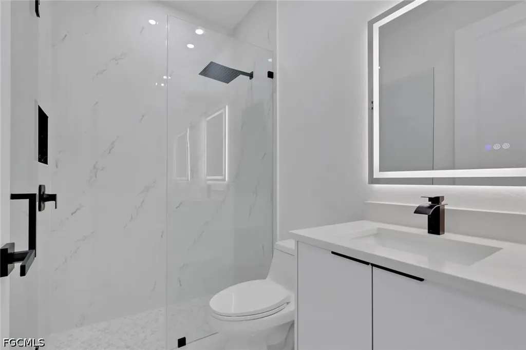 246 Gleason Parkway Cape Coral FL 33914