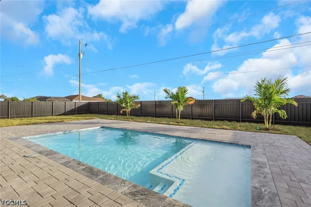 246 Gleason Parkway Cape Coral FL 33914
