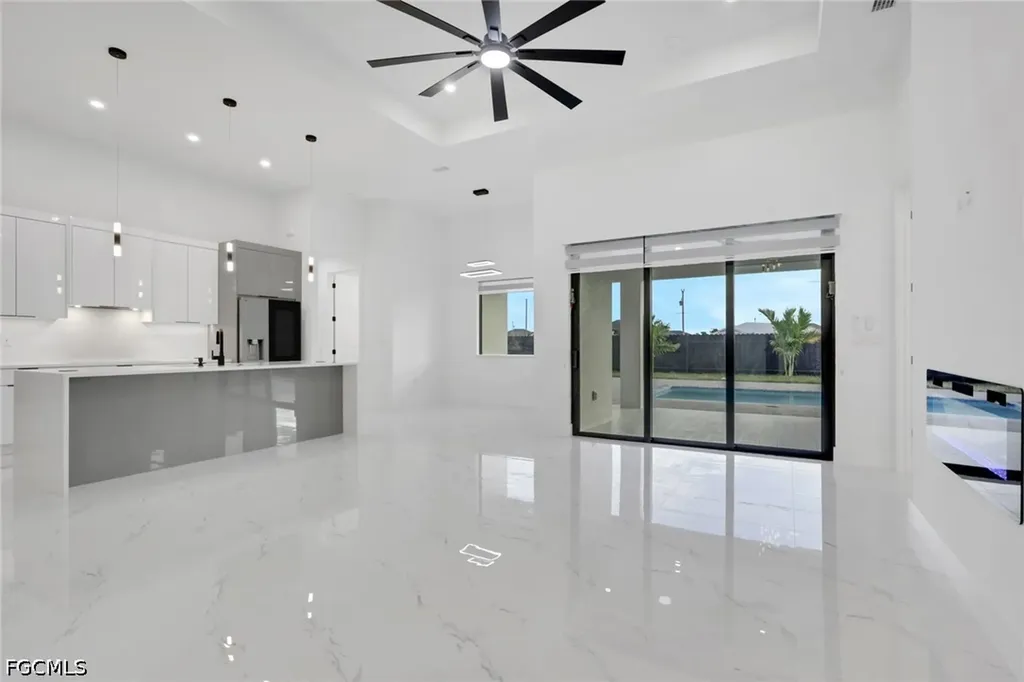 246 Gleason Parkway Cape Coral FL 33914
