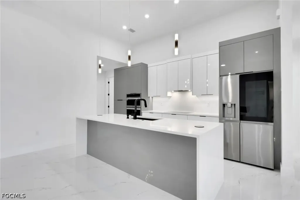 246 Gleason Parkway Cape Coral FL 33914