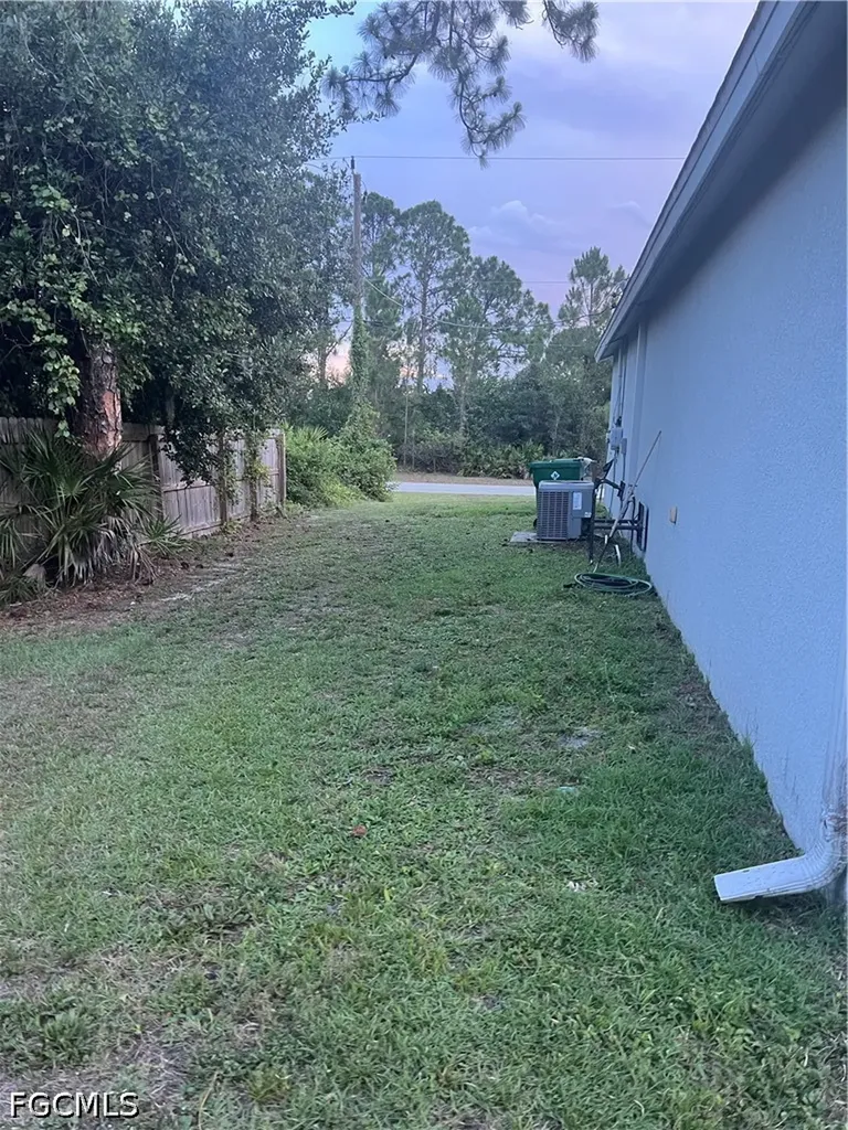 9028 Largo Circle Labelle FL 33935
