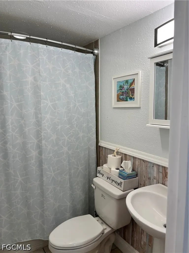 2757 Garden Street North Fort Myers FL 33917